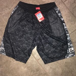 Closet clean out 🥳